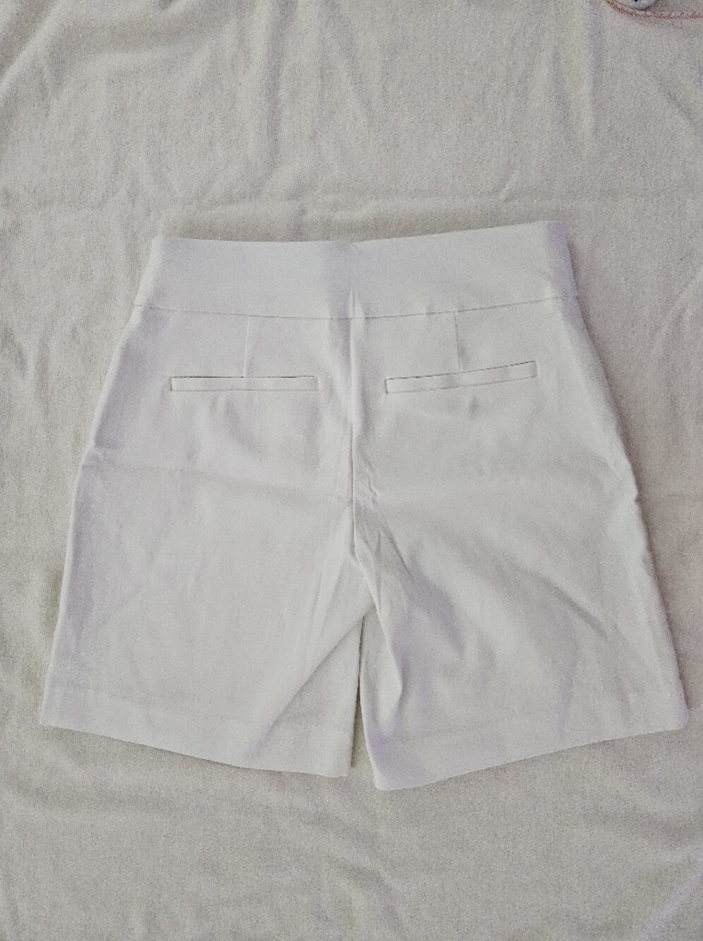 NWT New York & Company The Whitney White Pull On Stretch Shorts Small - Picture 9 of 10